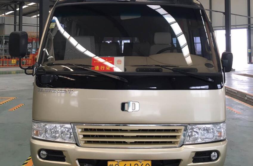 中植汽車(chē)睢寧有限公司安裝我司無(wú)線(xiàn)遙控自動(dòng)破玻器